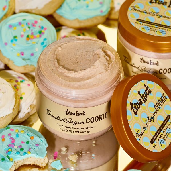 Tree Hut Moisturizing Scrub - Frosted Sugar Cookie - 15oz