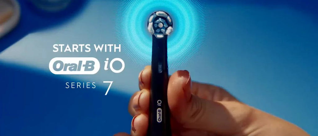 Oral-B iO7 Electric Toothbrush with Multiple Modes Travel Case and 2 Brush Heads - Black Onyx