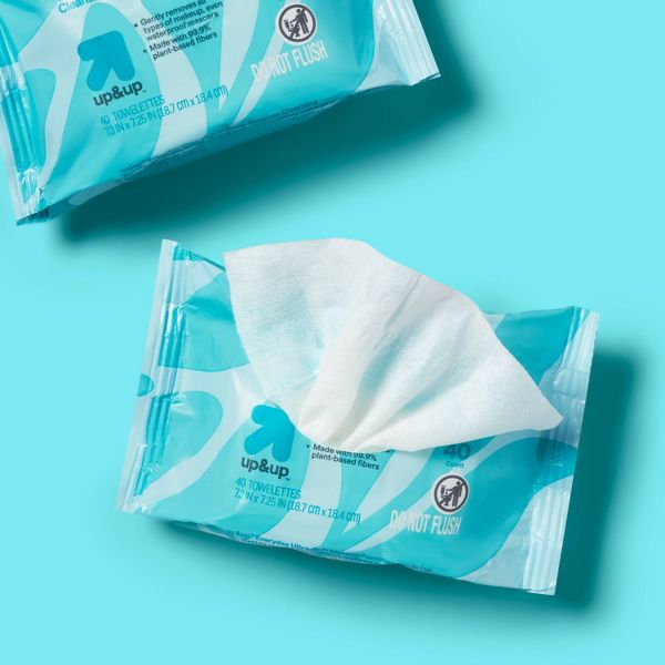 Everyday Ultra-Soft Makeup Remover Cleansing Towelettes - Scented - 10ct - up&up™
