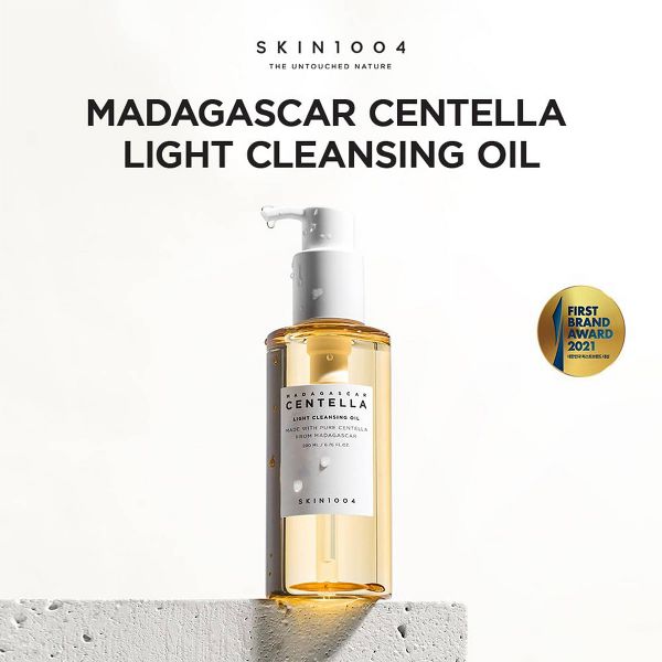 SKIN1004 Madagascar Centella Light Cleansing Oil Korean Skincare Soothing and Gentle Oil Cleanser for Makeup Impurities Removal - 200ml