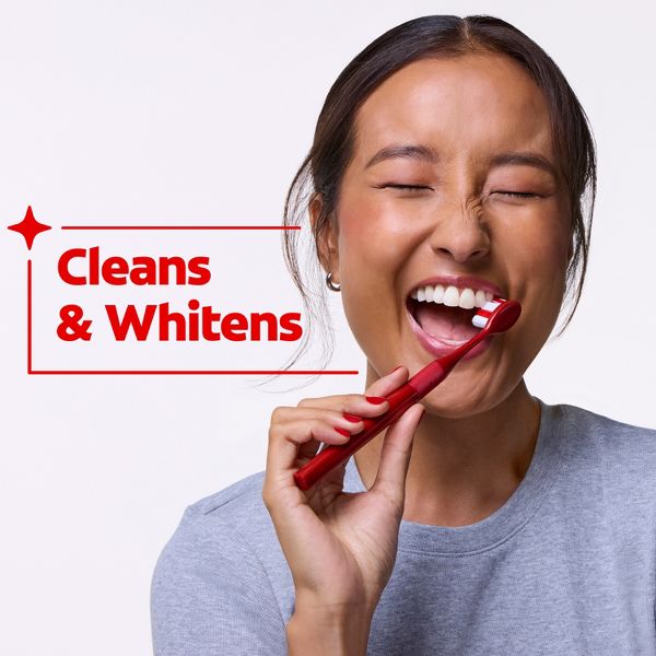Colgate Optic White Charcoal Manual Toothbrush - Soft - 2pk