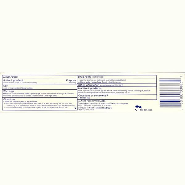 Aquafresh Extreme Clean Whitening Toothpaste Mint Blast helps remove stains and brighten teeth for a fresh, clean smile, 5.6 oz