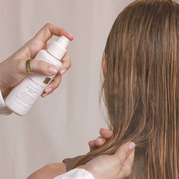 Kristin Ess 450°F Hydrating Heat Protectant Spray - Style Assist Blow Dry Mist for Straight, Wavy + Curly Hair - 5 fl oz