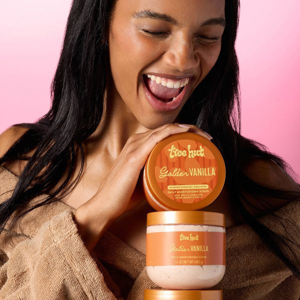 Tree Hut Moisturizing Body Scrub - Golden Vanilla - 15oz