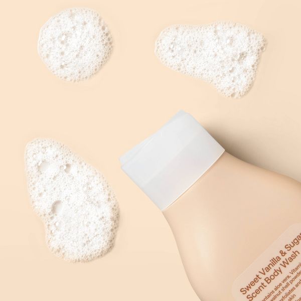 Exfoliating Body Wash - Sweet Vanilla & Sugar - 22 fl oz - up&up™