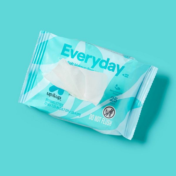 Everyday Ultra-Soft Makeup Remover Cleansing Towelettes - Scented - 10ct - up&up™