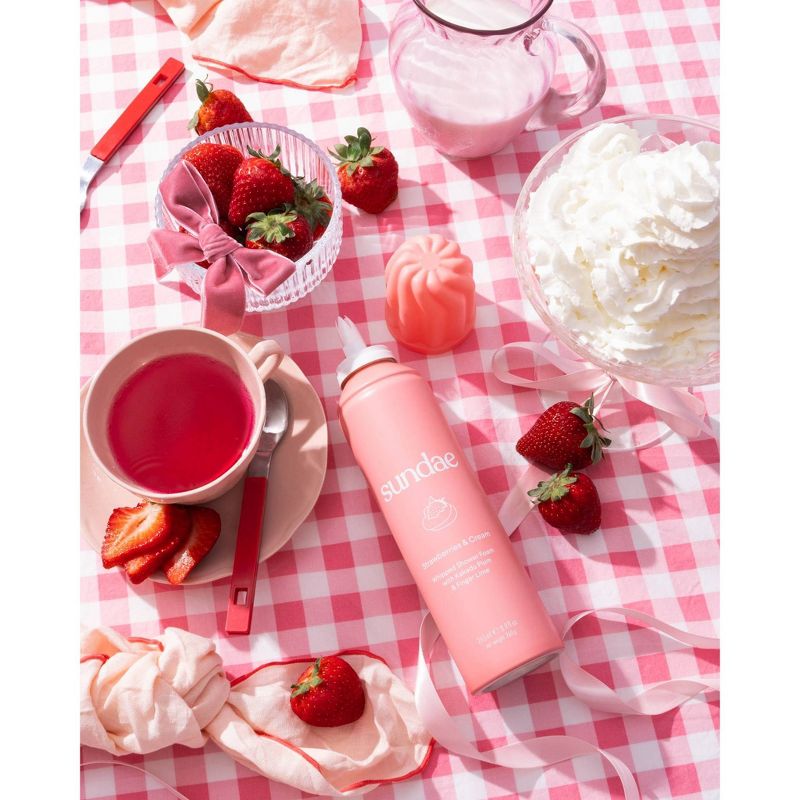 Sundae Strawberries & Cream Body Wash - 8.9 fl oz