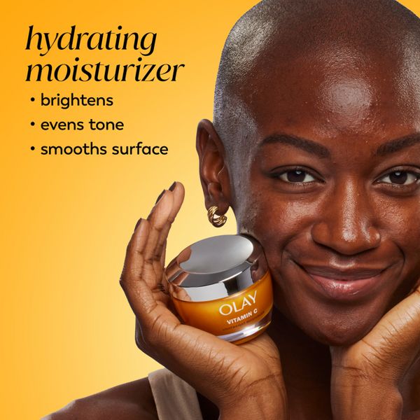 Olay Regenerist Vitamin C Face Moisturizer Cream - 1.7oz