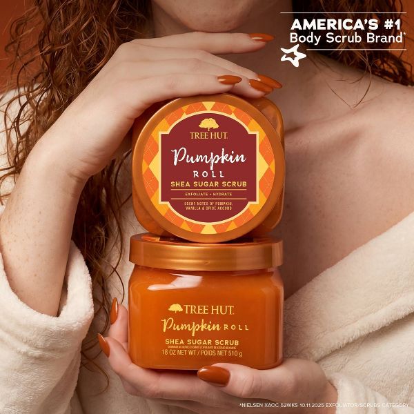 Tree Hut Pumpkin Roll Shea Sugar Body Scrub - 18oz